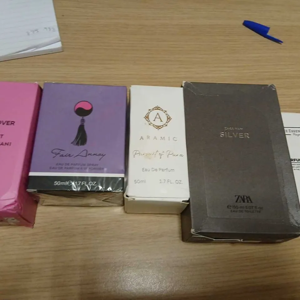 APPROXIMATELY 12 ASSORTED BOXED FRAGRANCES TO INCLUDE; ZARA, AVON, ARAMIC AND THE ESSENCE VAULT