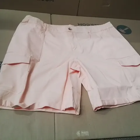 BOXED BRAND NEW APPROXIMATELY 36 JD WILLIAMS CARGO SHORTS PEACH SIZE 18