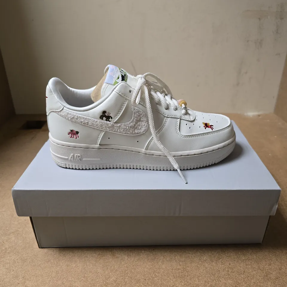 BOXED PAIR OF NIKE WMNS AIR FORCE 1 '07 WHITE SNEAKERS - UK 6