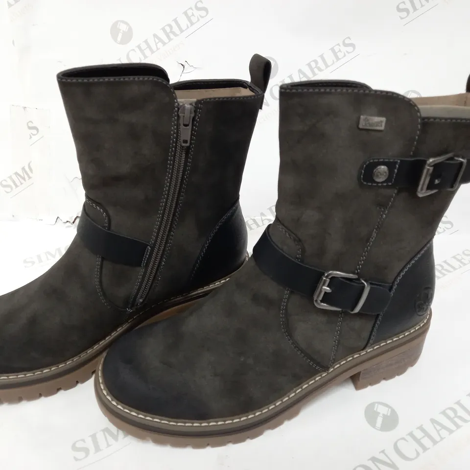 RIEKER BROWN BUCKLE DETAIL BOOTS - 39