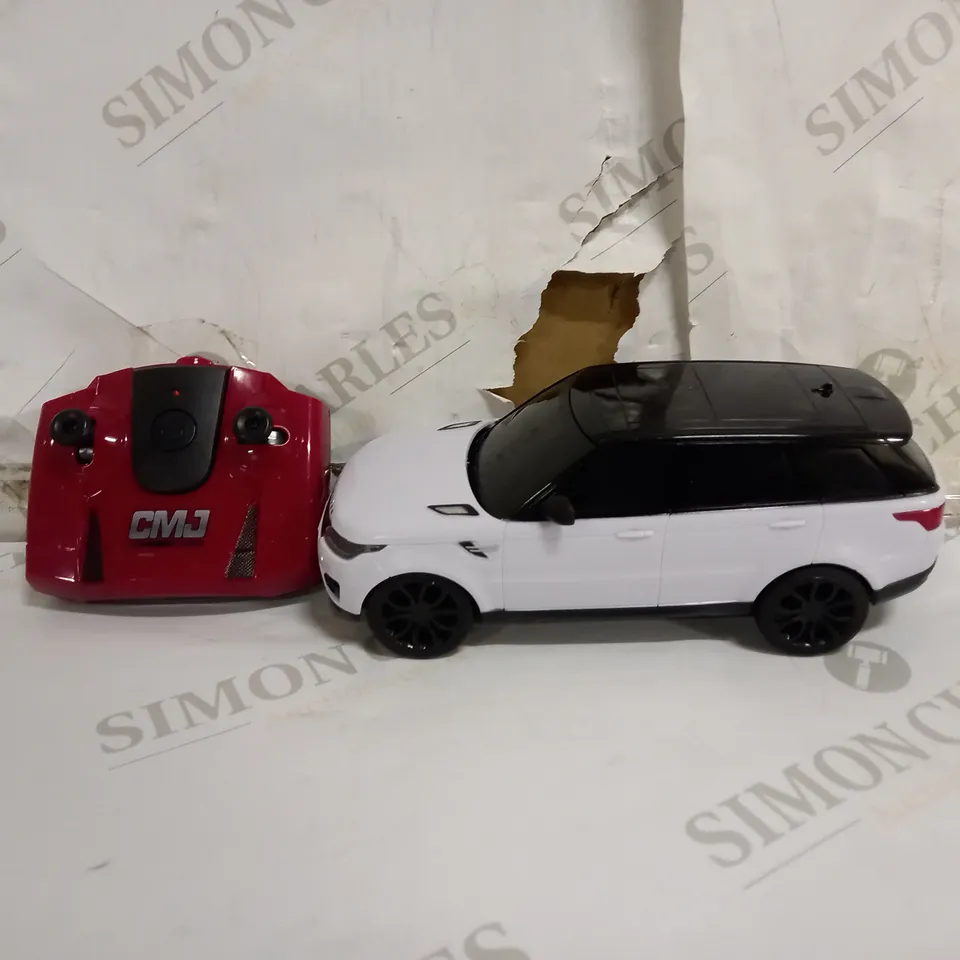 1:24 SCALE 2014 RANGE ROVER SPORT WHITE REMOTE CONTROL CAR RRP £12.99