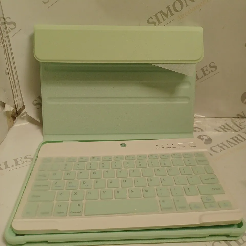 BOXED WIRELESS KEYBOARD TABLET KEYBOARD CASE 