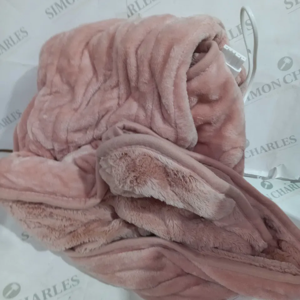 COZEE HOME HEATED BLANKET IN PINK