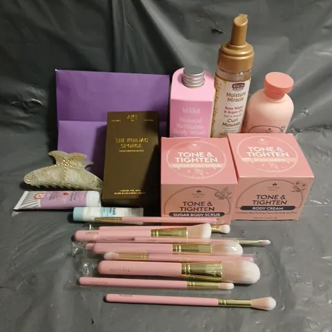 APPROXIMATELY 20 ASSORTED HEALTH & BEAUTY PRODUCTS TO INCLUDE NATURE SPELL TONE & TIGHTEN BODY CREAM, WILD BODY WASH, PLOUISE BRUSH SET, ETC