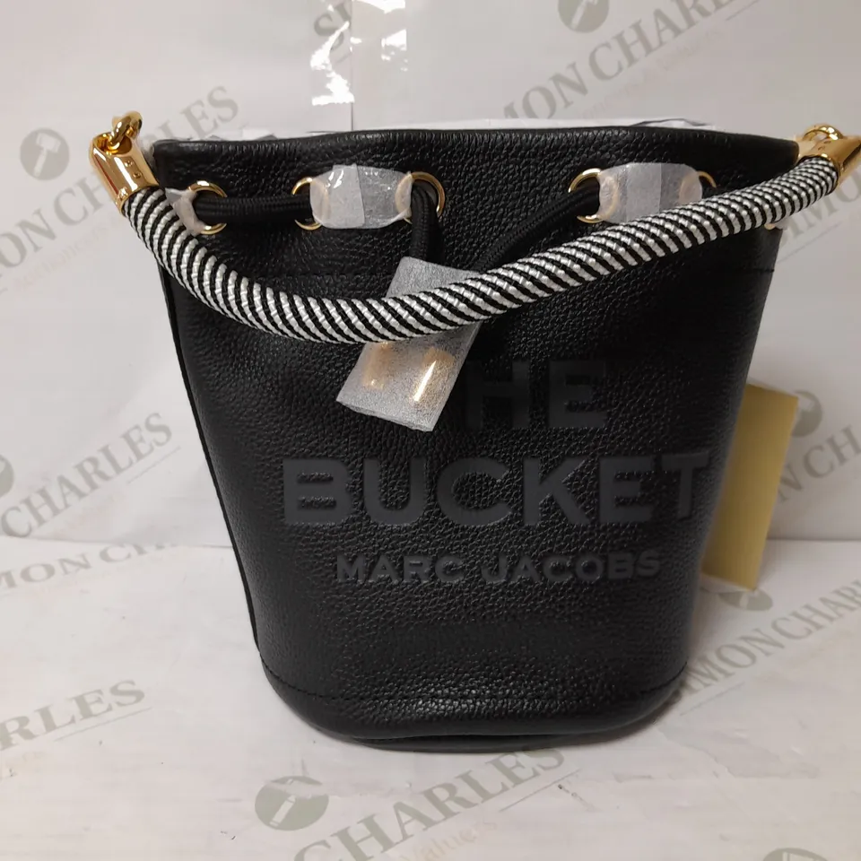MARC JACOBS THE BUCKET BAG IN BLACK