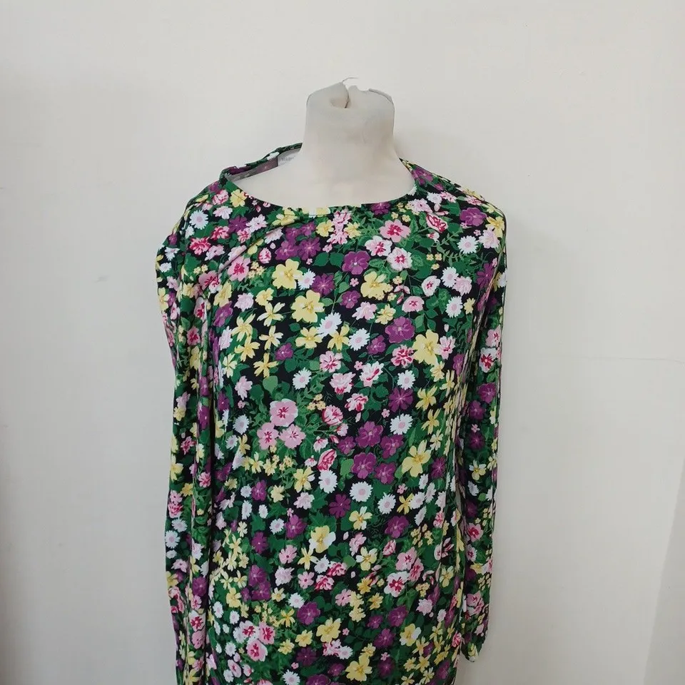 WOMENS FLORAL OCCASSIONAL DRESS SIZE 8