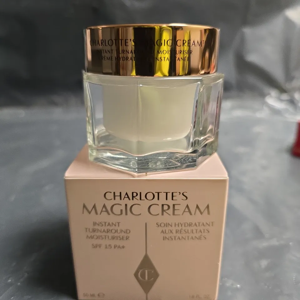 CHARLOTTE'S MAGIC CREAM INSTANT TURNAROUND MOISTURISER SPF 15 – 50ML, BOXED