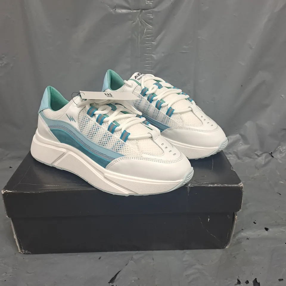 BOXED PAIR OF AISE NEXO WAVE SHOES IN WHITE / BLUE SIZE UK 8