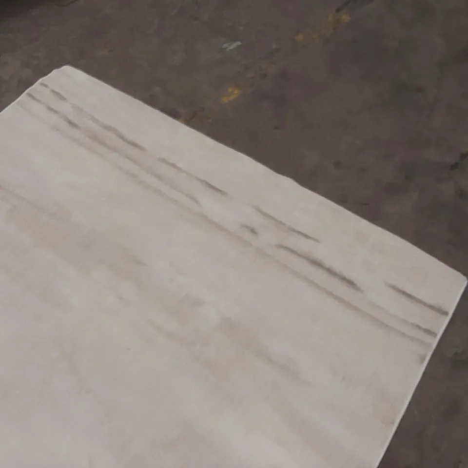 QUALITY DESIGNER AREA RUG - APPROXIMATELY 225 x 150cm