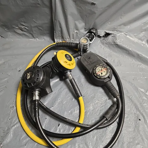 US DIVERS AQUA LUNG TX 40 REGULATOR SET FOR SCUBA DIVING