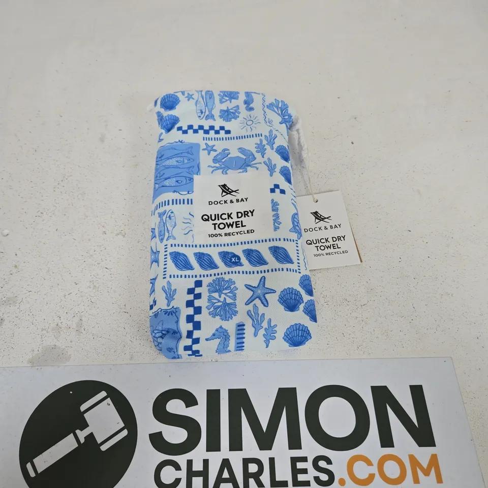 DOCK & BAY QUICK DRY TOWEL – BLUE/WHITE SEA PATTERN, XL
