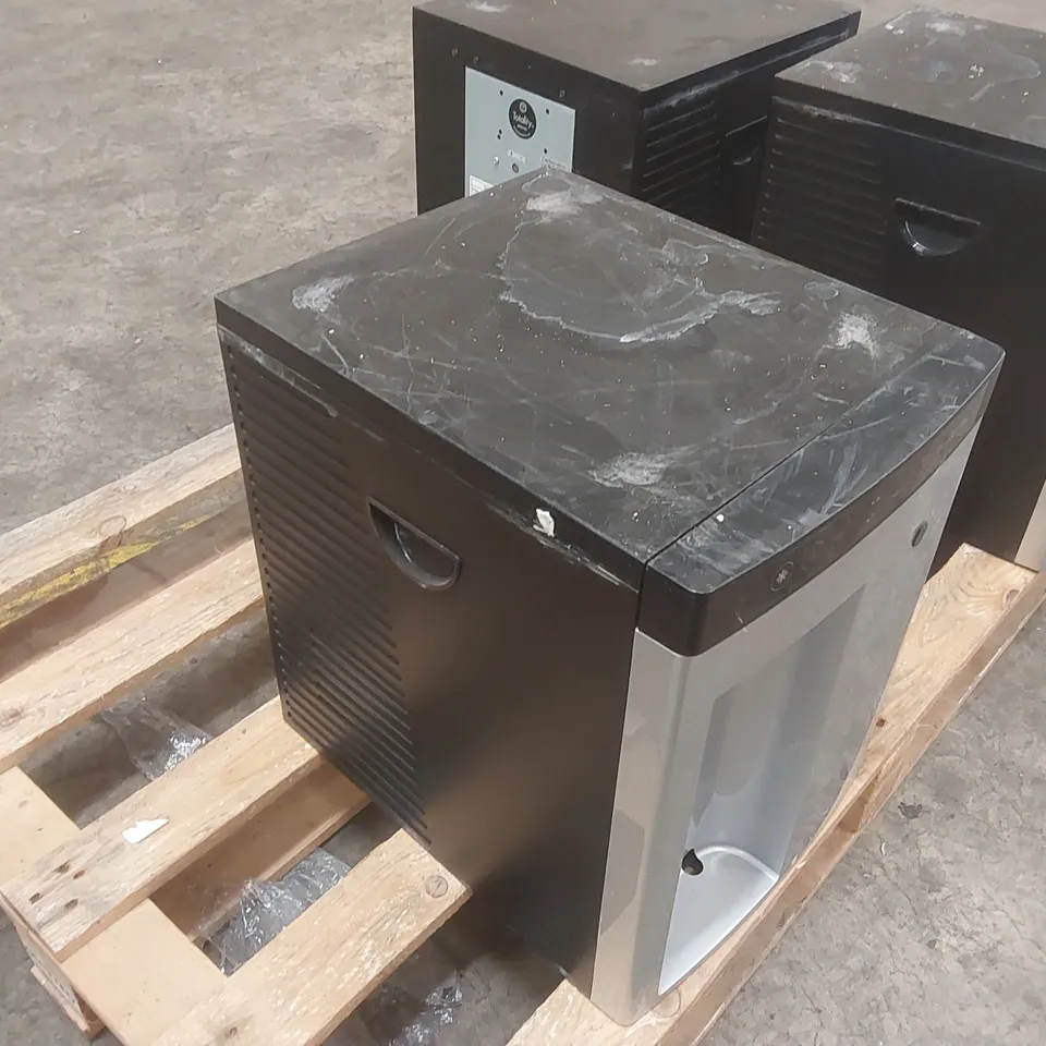 W2 COUNTERTOP CHILLED & SPARKLING COMMERCIAL WATER DISPENSER