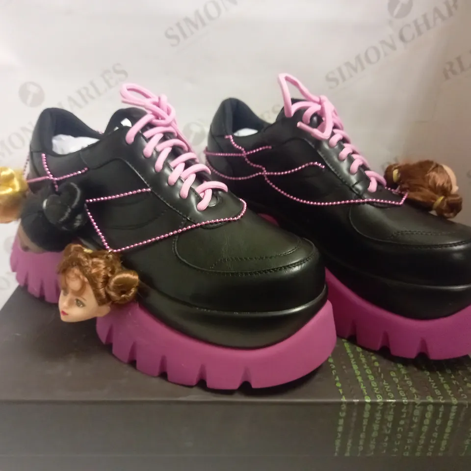KOI VEGAN THE TRIAD OF DEMON DOLLS VILUM TRAINERS - SIZE 7