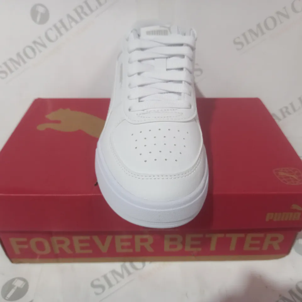 BOXED PAIR OF PUMA CAVEN JR SHOES IN WHITE UK SIZE 4