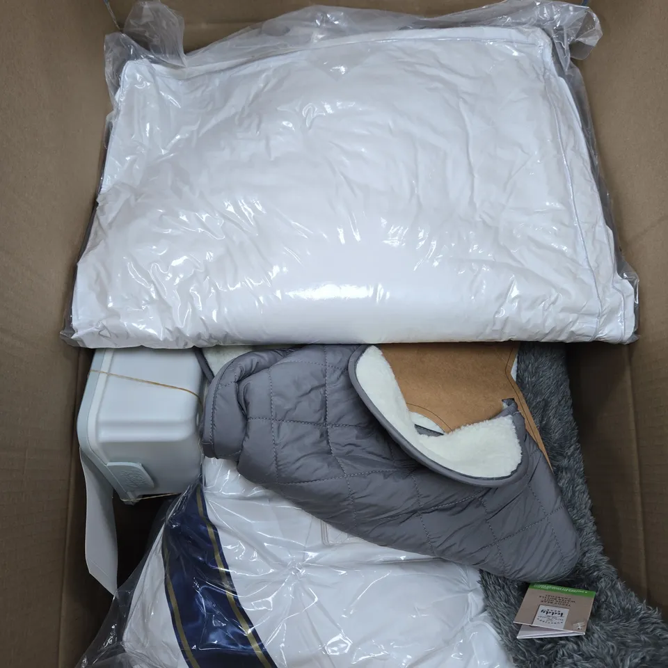 APPROXIMATELY 15 ASSORTED HOUSEHOLD PRODUCTS TO INCLUDE PAPER PLATES, BATHROOM LIGHT AND DOG COATS