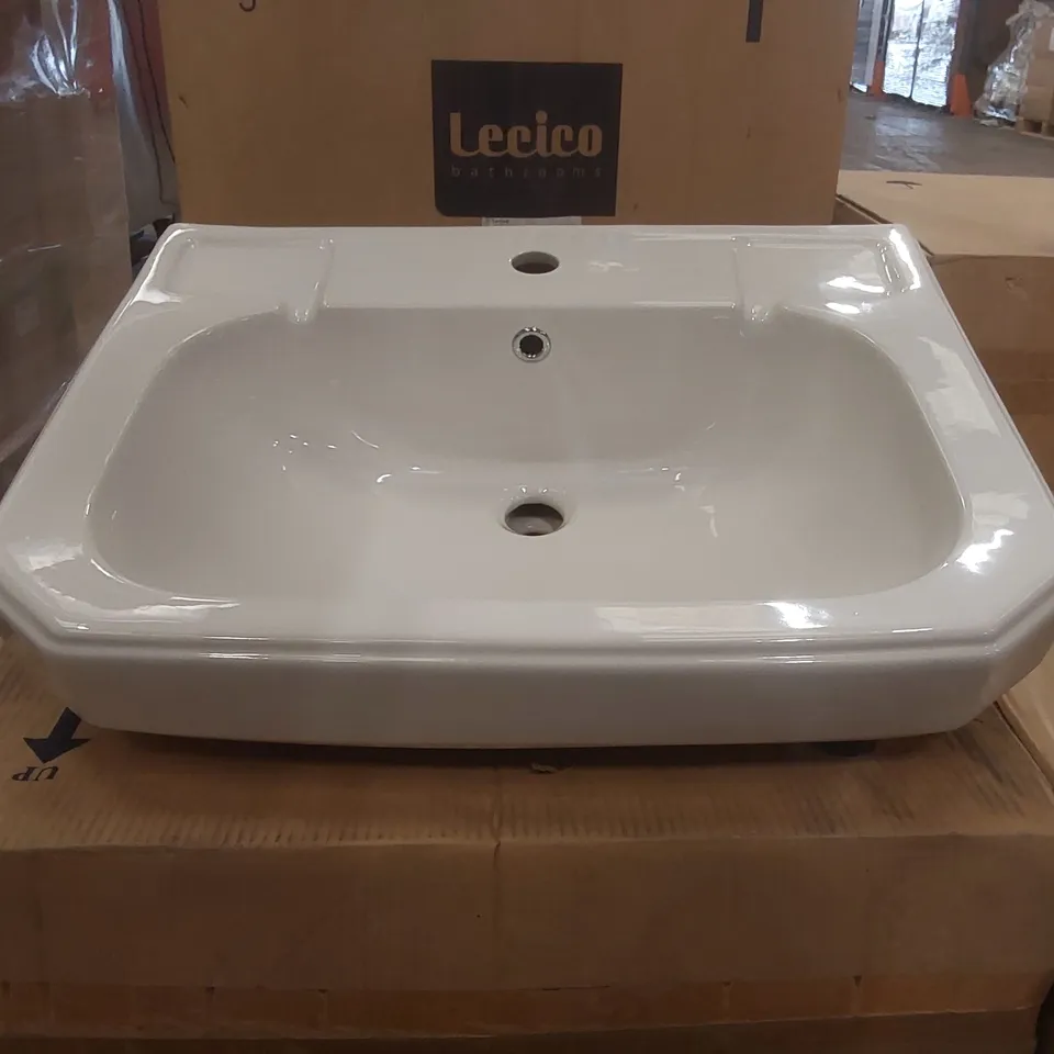 BRAND NEW BOXED LECICO NEW HAMILTON BASIN 63CM