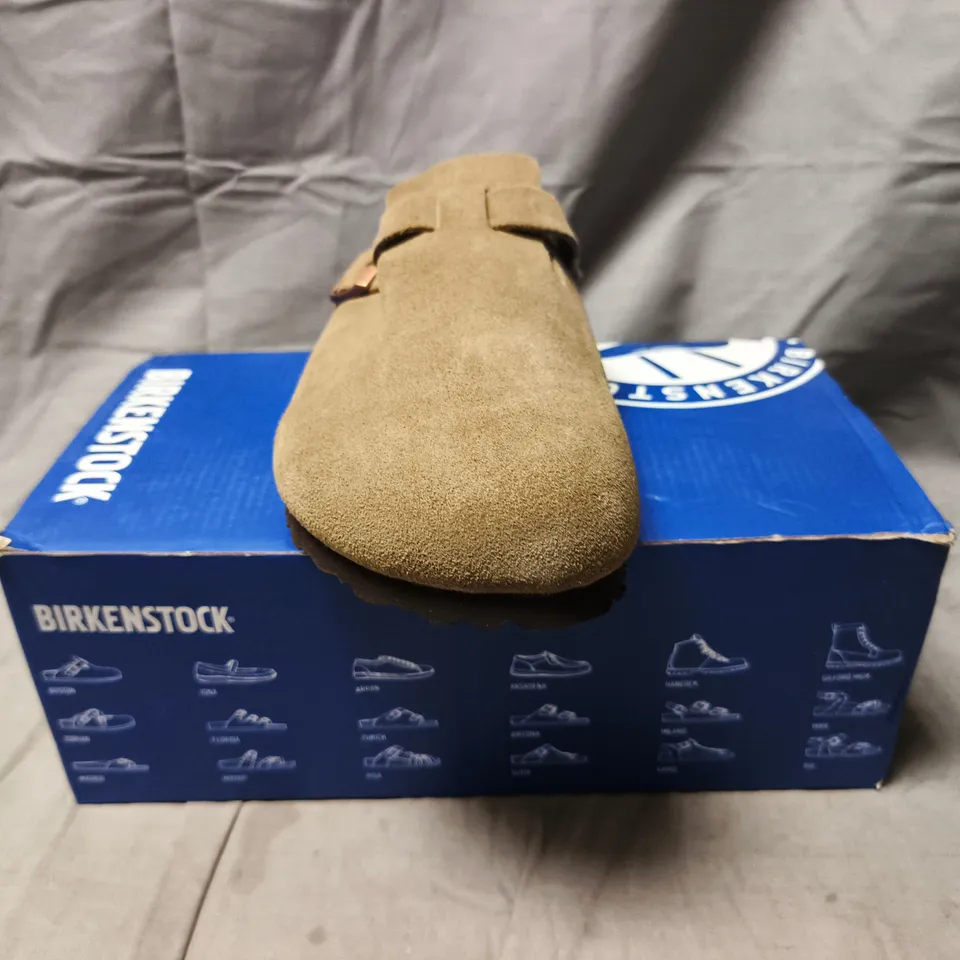 BOXED PAIR OF BIRKENSTOCK BOSTON BS SHOES IN TAUPE SIZE EU 46