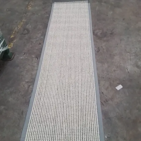 QUALITY DESIGNER AREA RUG - APPROXIMATELY 230X60CM