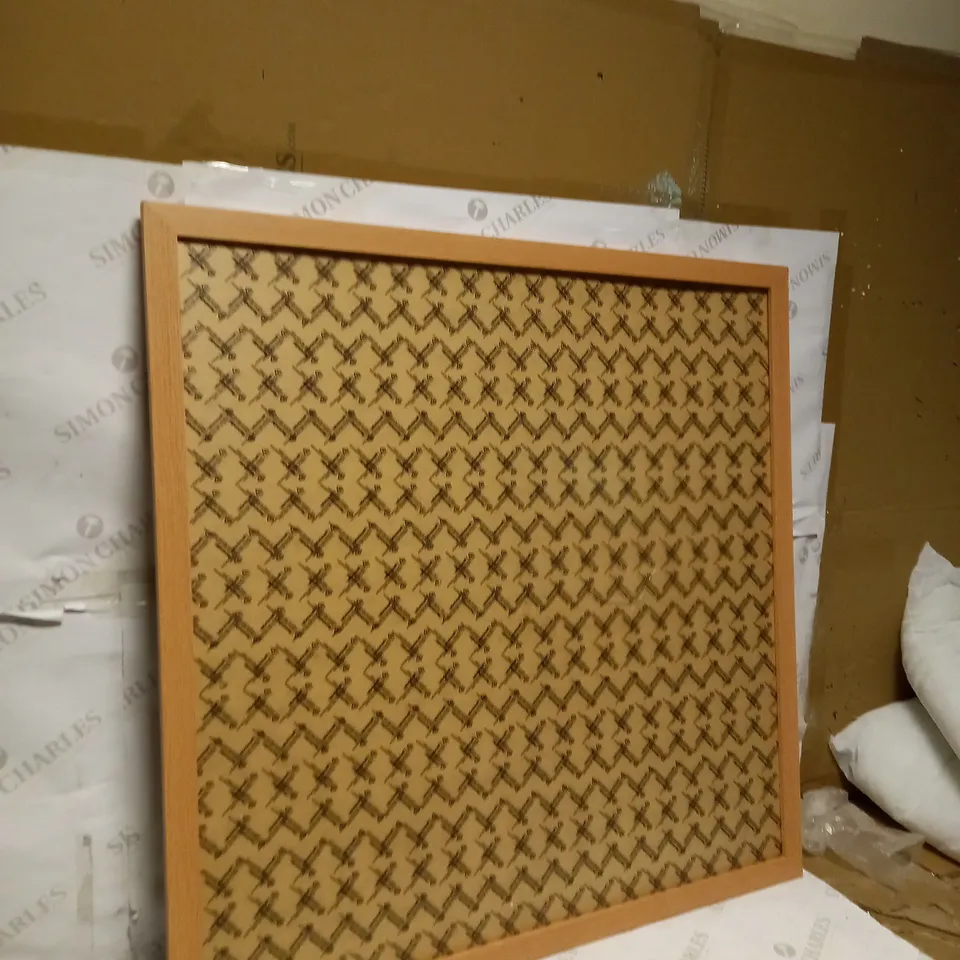LARGE PICTURE/POSTER WALL FRAME 