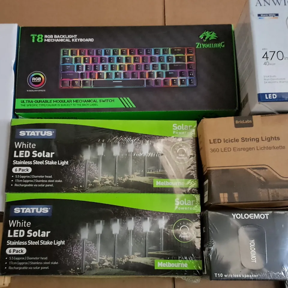 LARGE QUANTITY OF ASSORTED ITEMS TO INCLUDE ZIYOULANG MECHANICAL KEYBOARD, LED SOLAR LIGHTS AND PHONE AND TABLET ACCESSORIES 