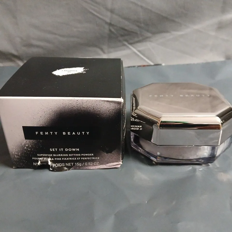 FENTY BEAUTY SET IT DOWN SUPERFINE BLURRING SETTING POWDER – 15 G
