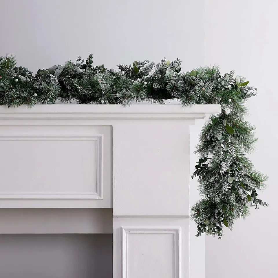 NEW KENSINGTON GARLAND