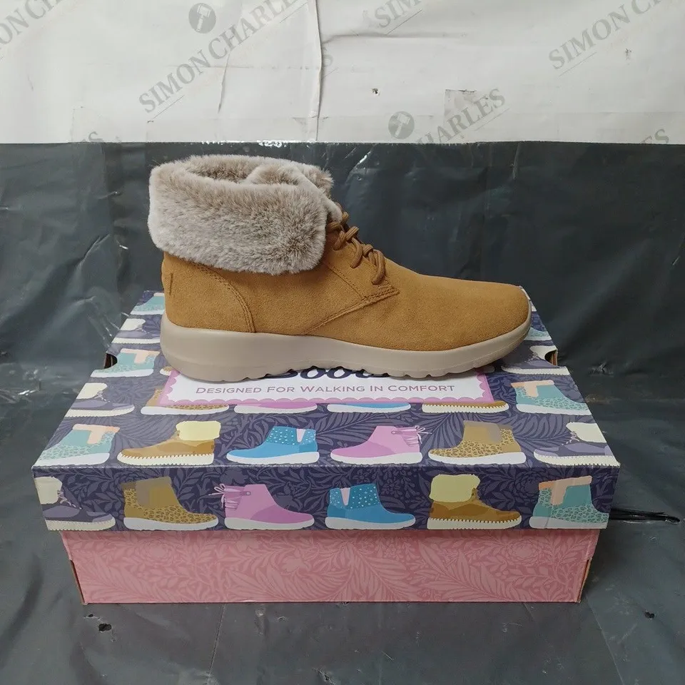 SKECHERS GO WALK ANKLE BOOTS TAN SIZE 6