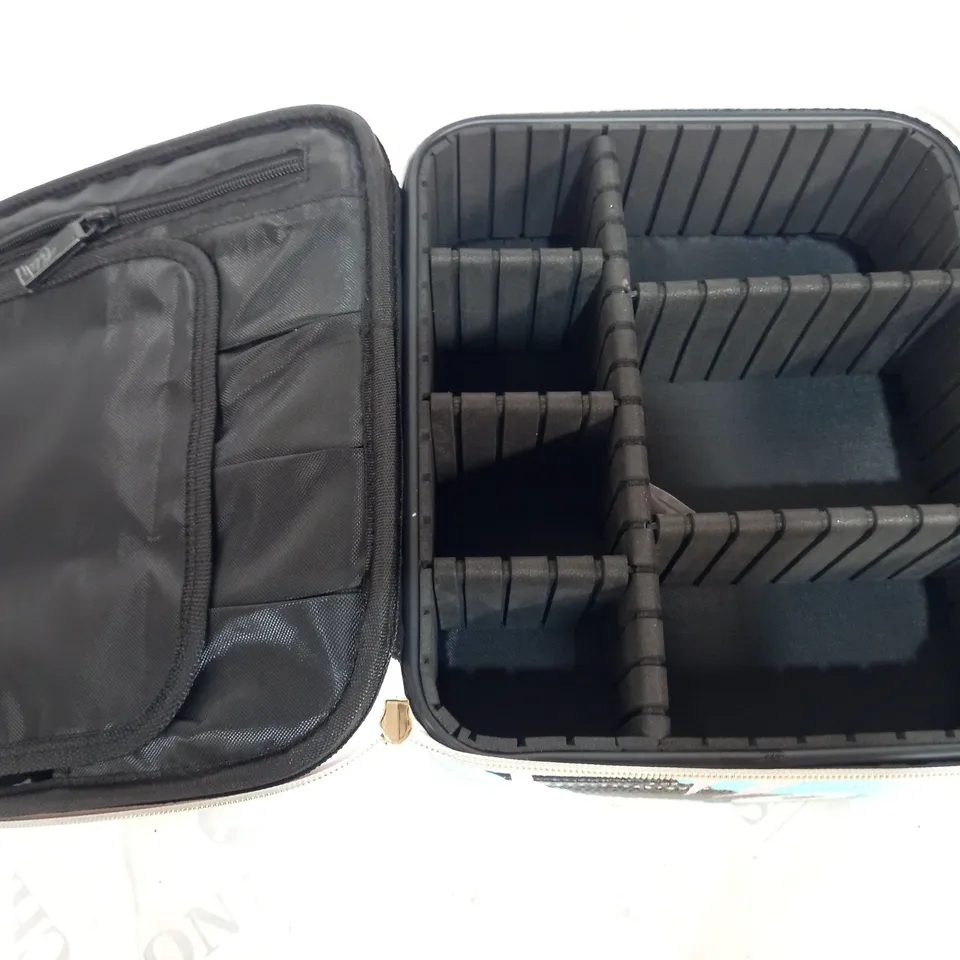TILI MAKE UP ORGANISER MAKE UP BAG