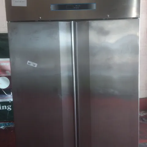 LARGE DOUBLE DISPLAY FRIDGE