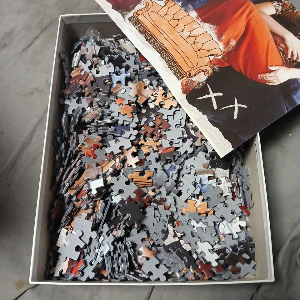 LOT OF 5 ASSORTED TOYS AND GAMES TO INCLUDE FRIENDS JIGSAW, LEGO TECHNICS AND VACUUM CLEANER PLAY SET