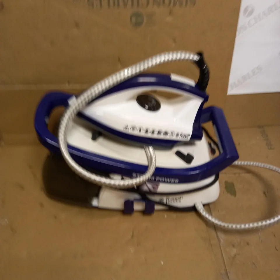 RUSSELL HOBBS STEAM GENERATOR IRON - PURPLE/WHITE
