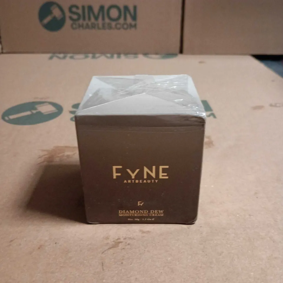 SEALED FYNE ARTBEAUTY DIAMOND DEW MOISTURISING CREAM 50G