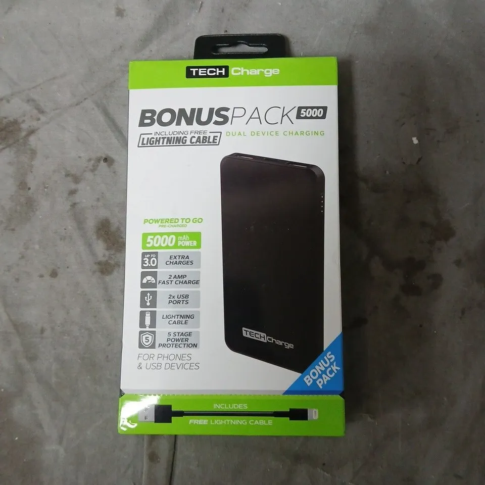TECHCHARGE BONUS PACK 5000 PORTABLE POWER BANK WITH FREE LIGHTNING CABLE