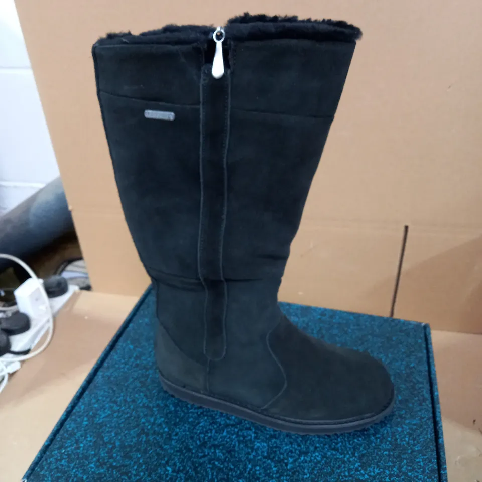EMU AUSTRALIA "MOONTA" WATERPROOF KNEE LEATHER BOOTS - BLACK - UK 5