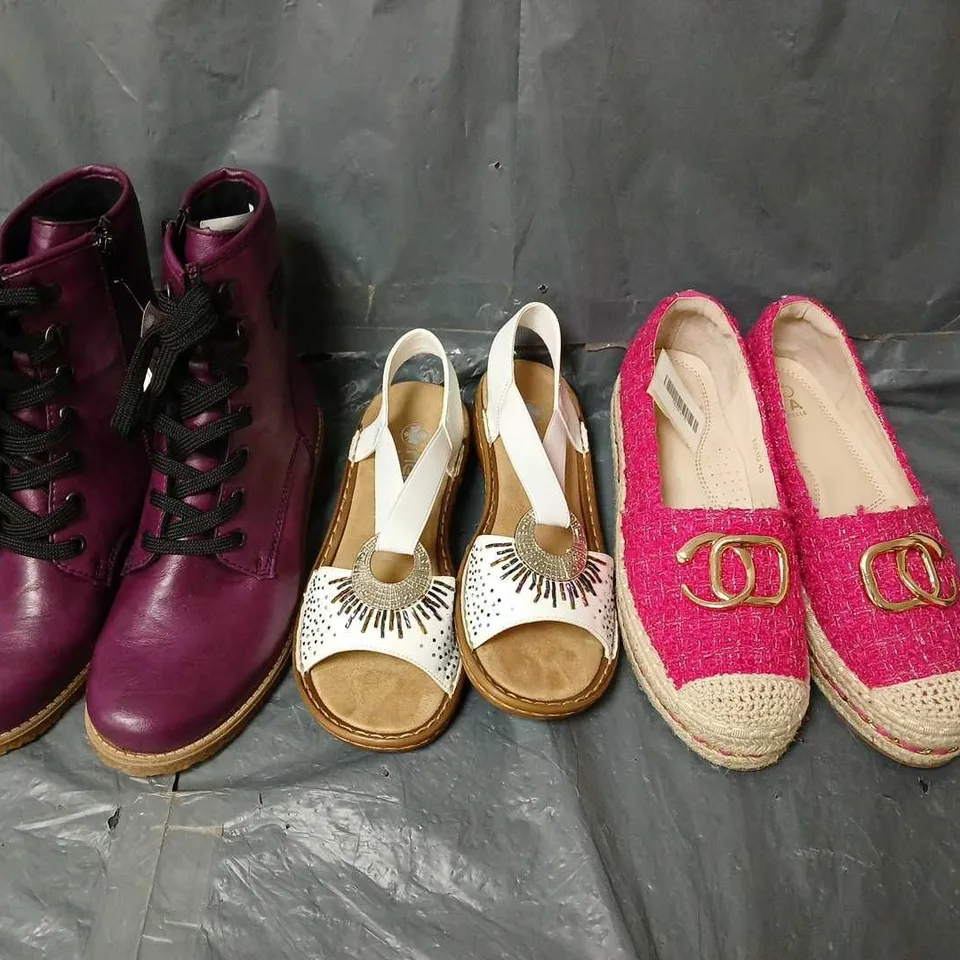 APPROXIMATELY 10 PAIRS OF LADIES ASSORTED COLOURS, SIZES AND STYLES 