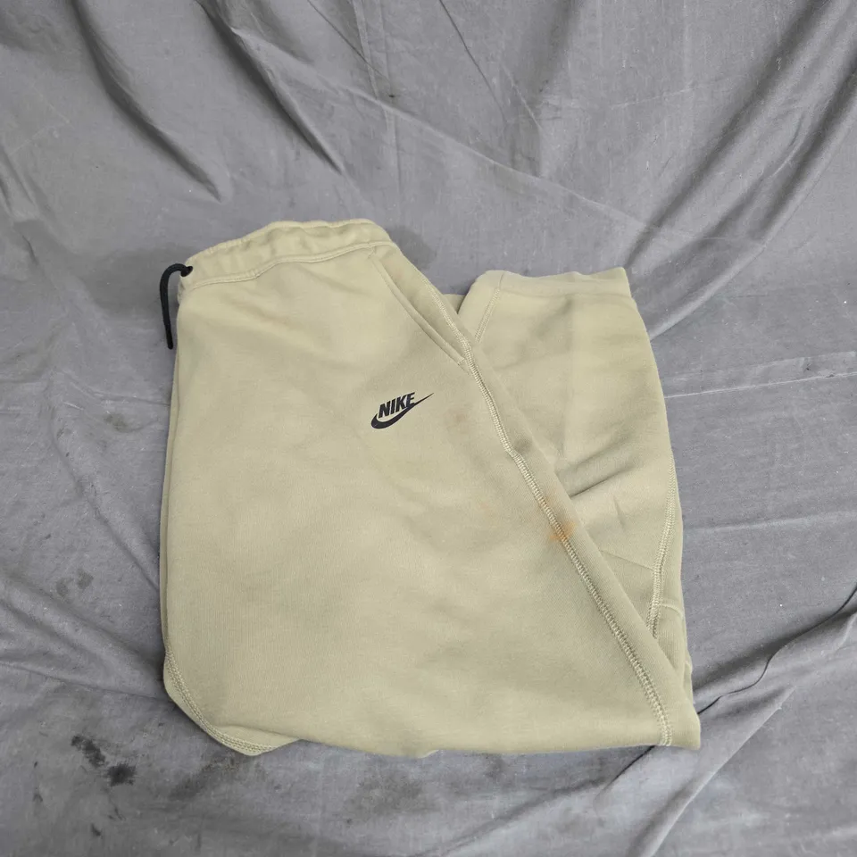 NIKE YOUTH JOGGERS IN KHAKI SIZE XL