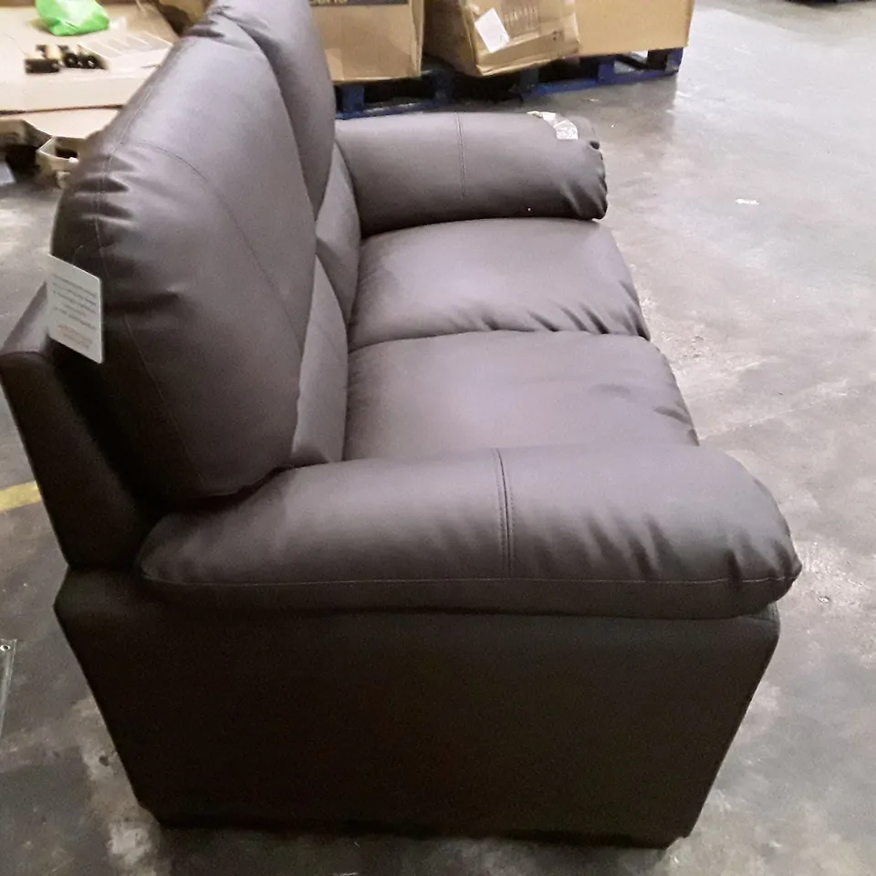 QUALITY DESIGNER ROBIDOUX 2 SEATER LOVESEAT - BROWN LEATHER