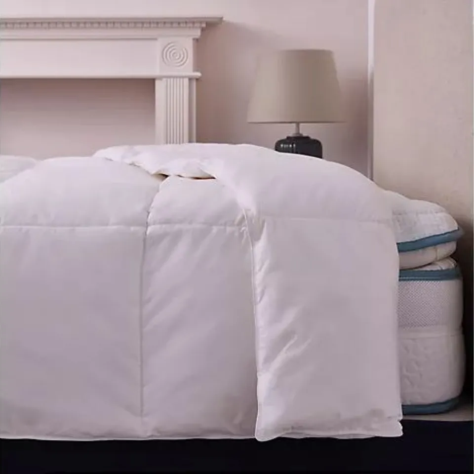 NORTHERN NIGHTS PREMIUM DUCK FEATHER & DOWN 13.5 TOG DUVET - KING SIZE