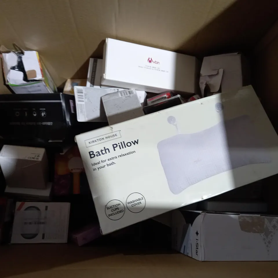 BOX OF APPROX 16 ASSORTED ITEMS TO INCLUDE -PORTABLE AIR COMPRESSOR - CAMPING LIGHT - DVD WRITER ECT 