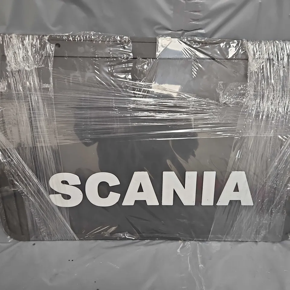SCANIA RUBBER MUD FLAT SET 600 X 180MM