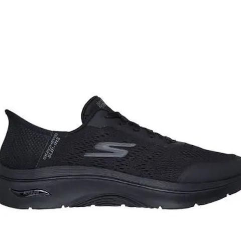 SKECHERS GOWALK ARCH FIT SLIP-ON SHOES – BLACK SIZE 7