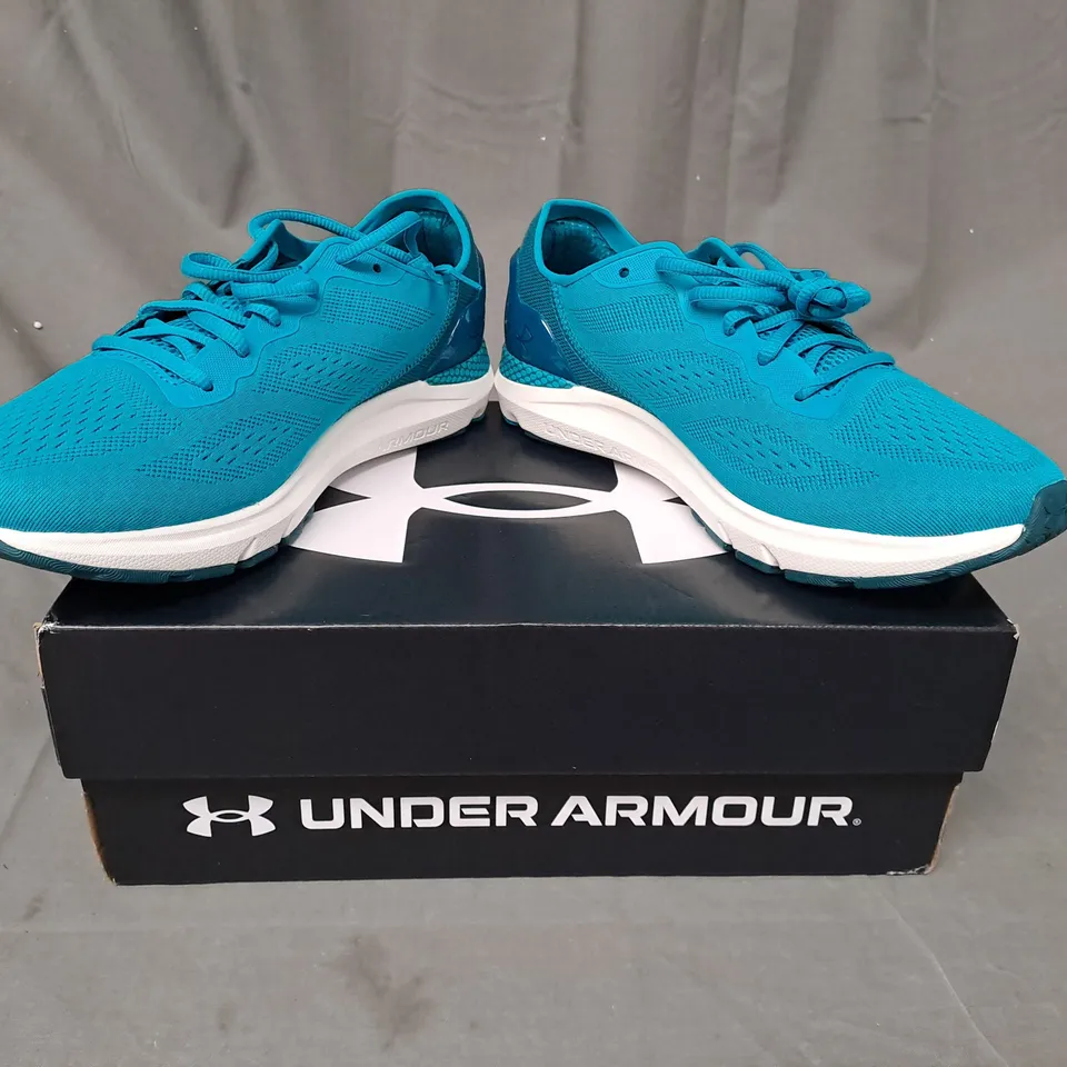 BOXED PAIR OF UNDER ARMOUR HOVR SONIC 6 SHOES IN BLUE UK SIZE 7