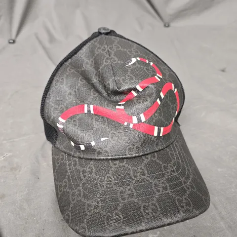GUCCI LEATHER HAT SIZE M
