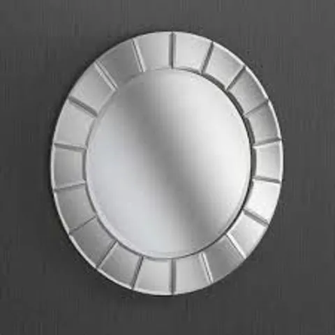 BRAND NEW HOMESDIRECT365 M5064 SILVER MIRROR