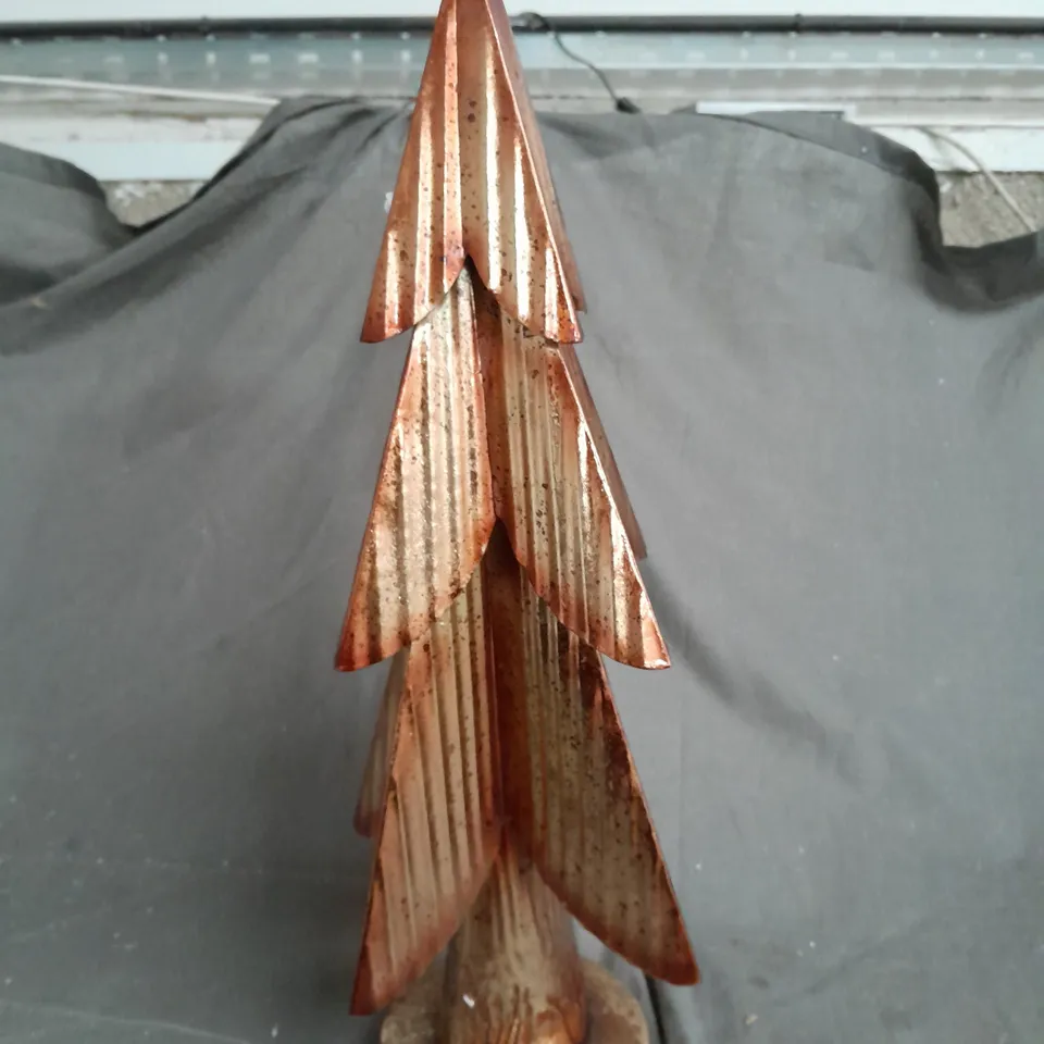 METAL COPPER CHRISTMAS TREE - 47 CM