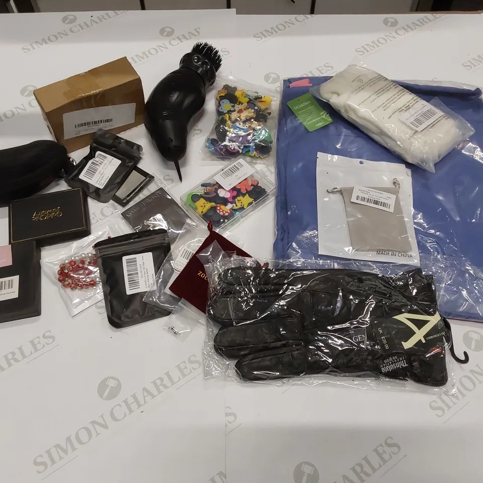 15 BRAND NEW ITEMS TO INCLUDE: GOLDCHIC JEWELLERY, CLIPKART JEWELLERY, LANNISTER PIN, PACKS OF POKEMON BUTTONS