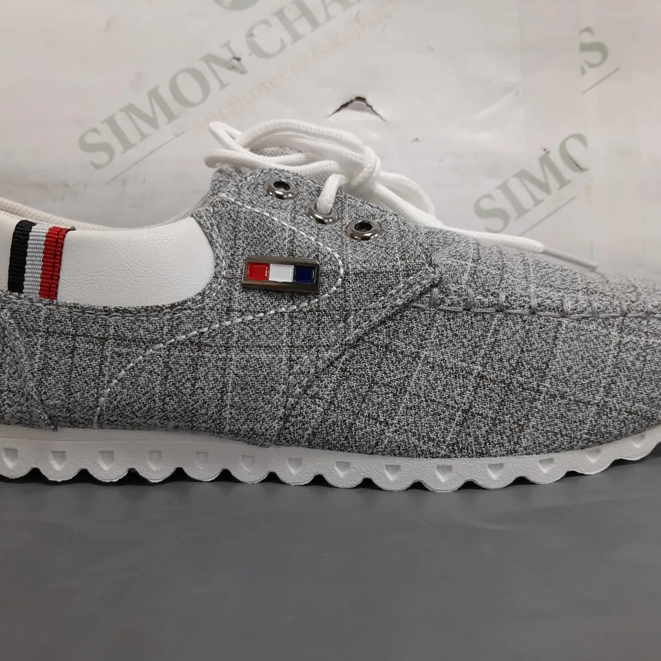 BOXED PAIR OF DESIGNER SHOES IN GREY EU SIZE 43