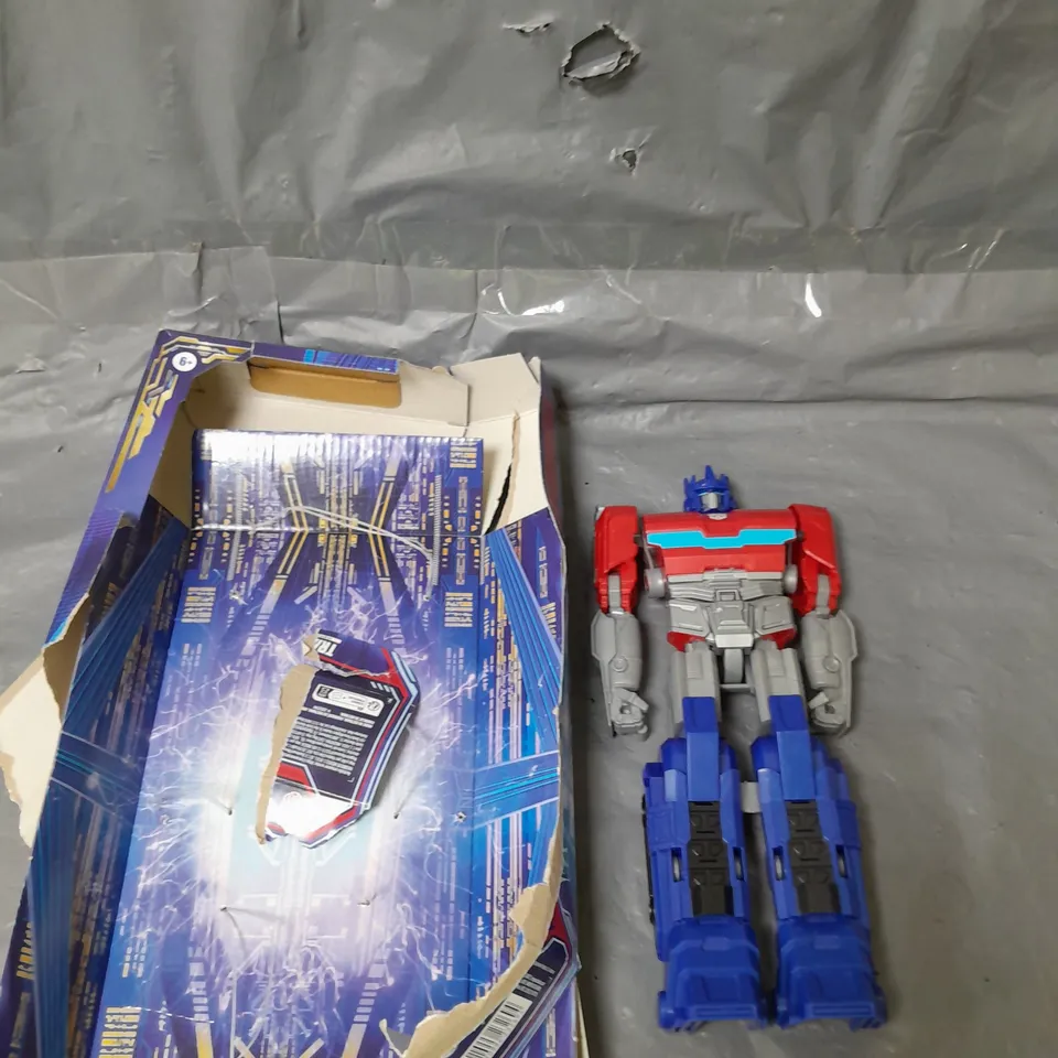 TRANSFORMER MEGA CHANGER - OPTIMUS PRIME/ORION PAX