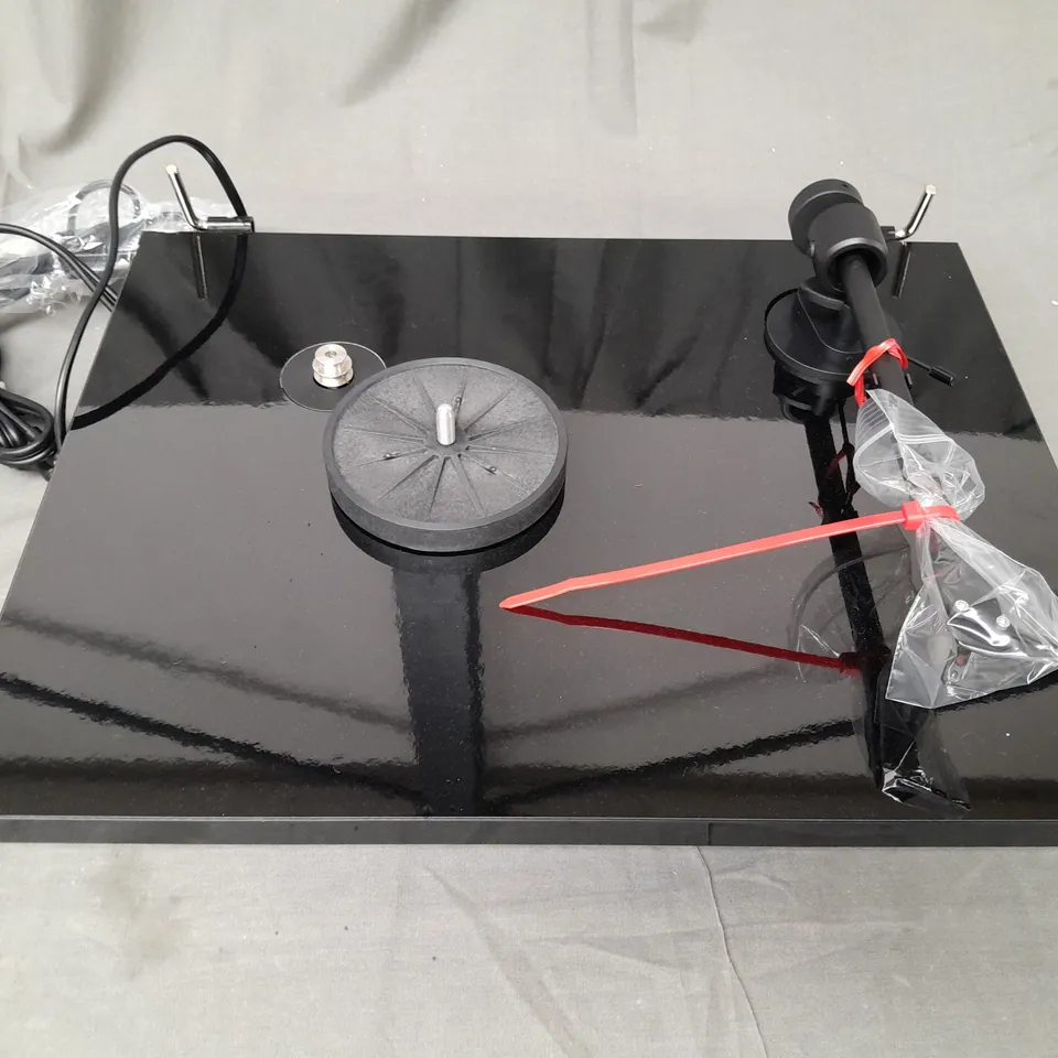 PROJECT T1 TURNTABLE - BLACK RRP £299