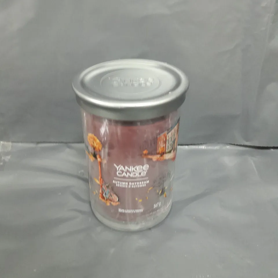 YANKEE CANDLE SIGNATURE LARGE TUMBLER - AUTUMN DAYDREAM